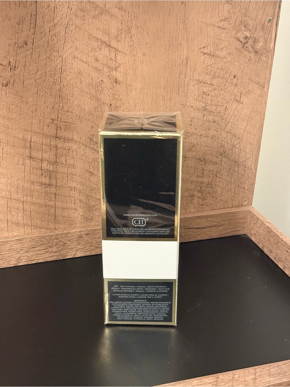 Carolina Herrera Good Girl Body Lotion - Black & Gold Accents - Picture 2 of 4